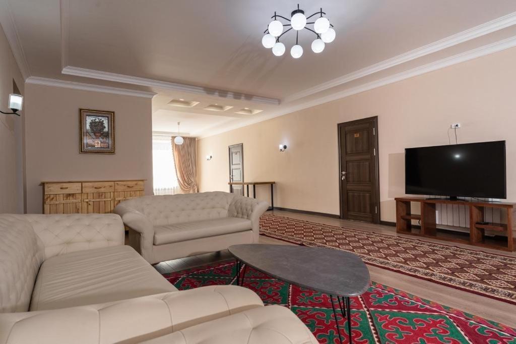 Muras Hotel Каракол Экстерьер фото